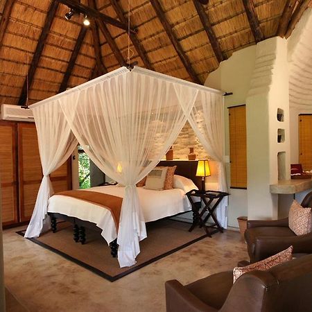 Impodimo Game Lodge Madikwe Vadrezervátum Kültér fotó